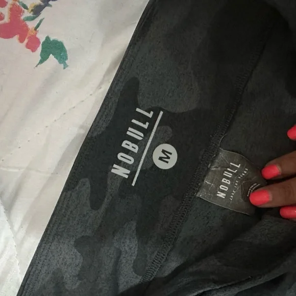 NOBULL Dark Camouflage Leggings - Picture 3 of 3